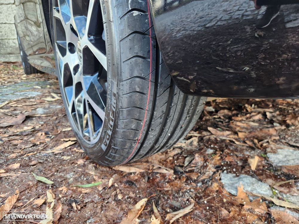 VW Golf 2.0 GTI Edition 35 - 14