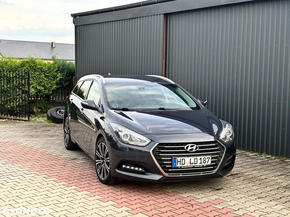 Hyundai i40 Kombi 1.7 CRDi DCT Premium - 4