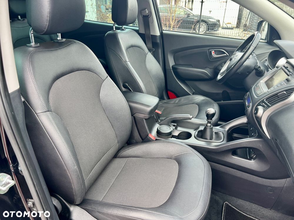 Hyundai ix35 1.6 2WD Fifa World Cup Edition - 18