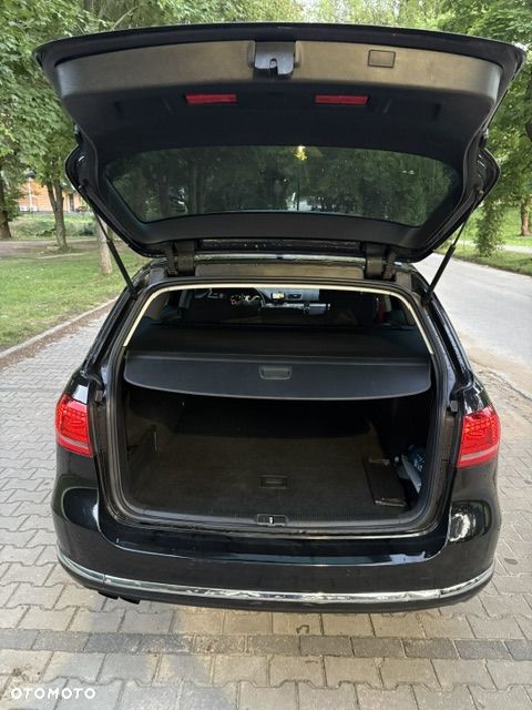 Volkswagen Passat 2.0 TDI Comfortline DSG - 8