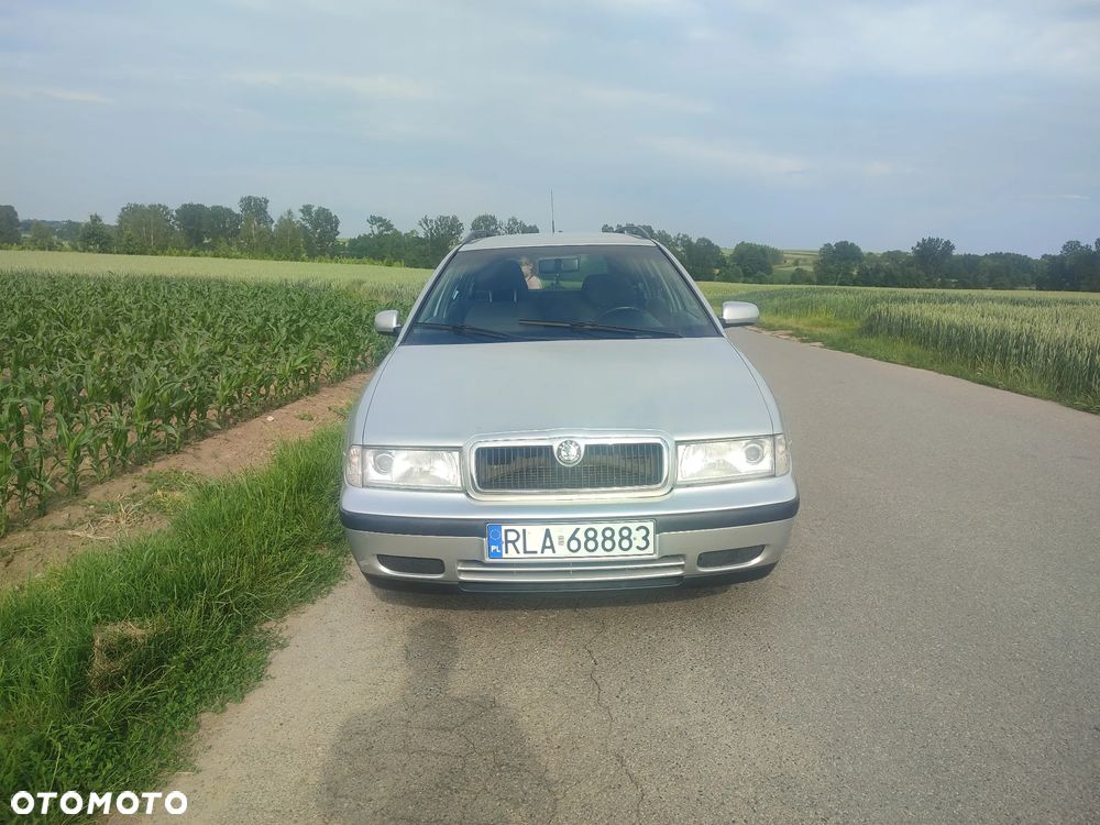 Skoda Octavia 1.6 Ambiente - 7