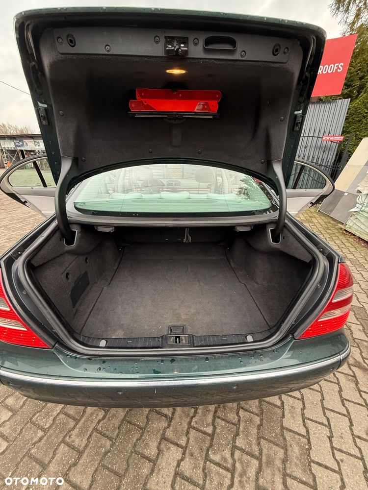 Mercedes-Benz Klasa E 220 CDI Elegance DPF - 24