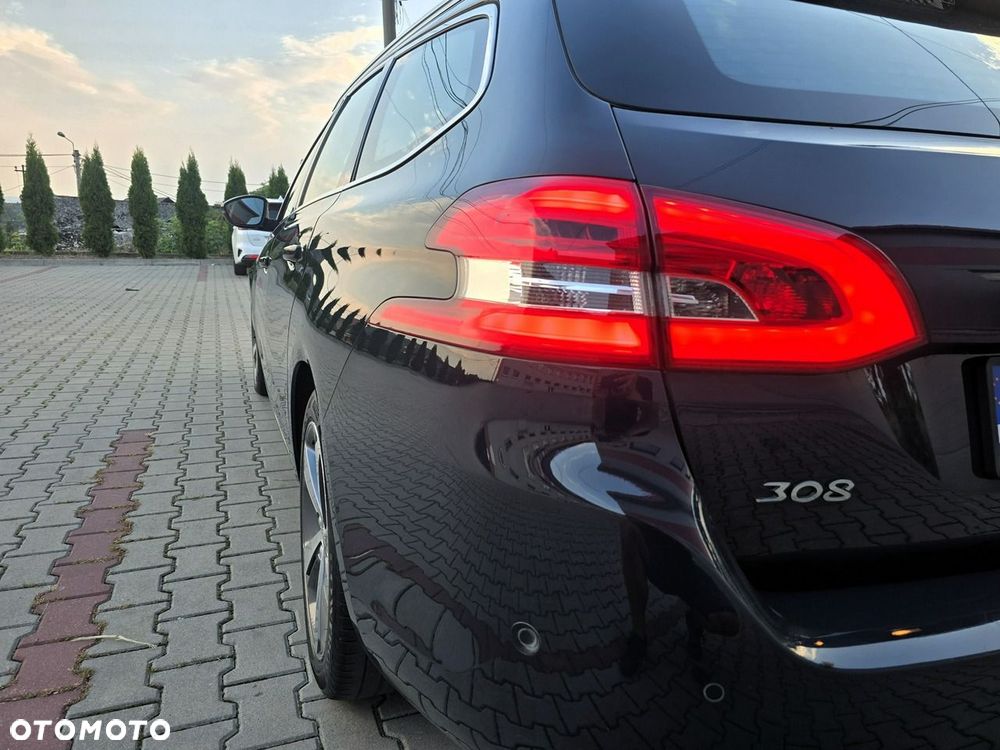 Peugeot 308 2.0 BlueHDi Allure S&S - 18
