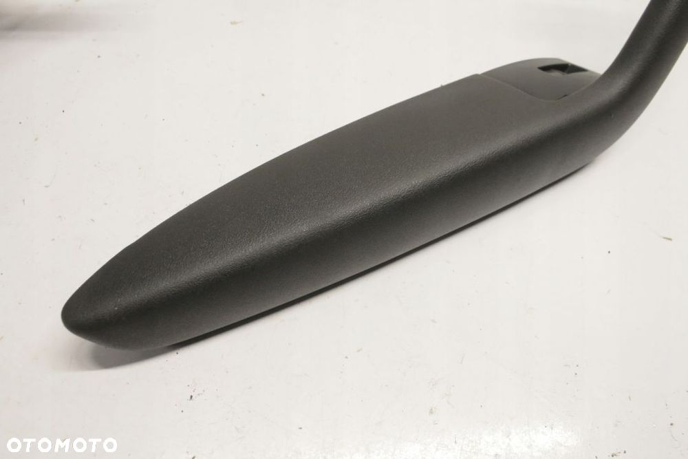 podłokietnik tył Audi A3 8P 5d - 3