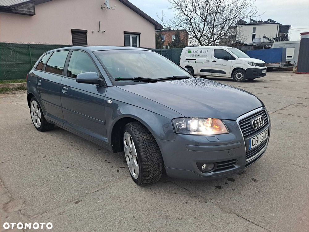 Audi A3 Sportback - 3