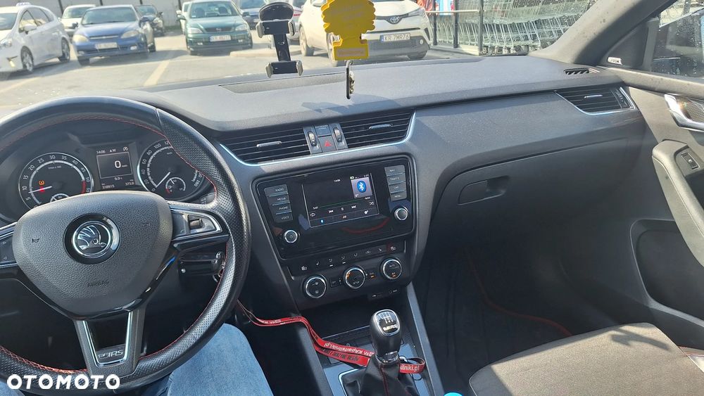 Skoda Octavia Combi 2.0 TDI RS - 18