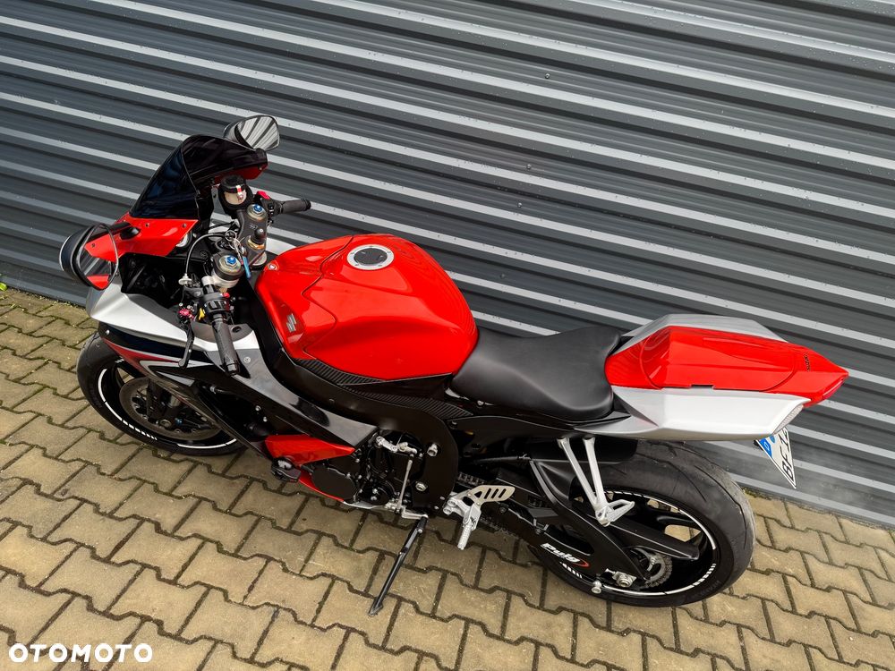 Suzuki GSX-R - 6