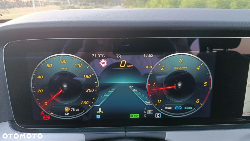 Mercedes-Benz Klasa E 220 d 9G-TRONIC - 21