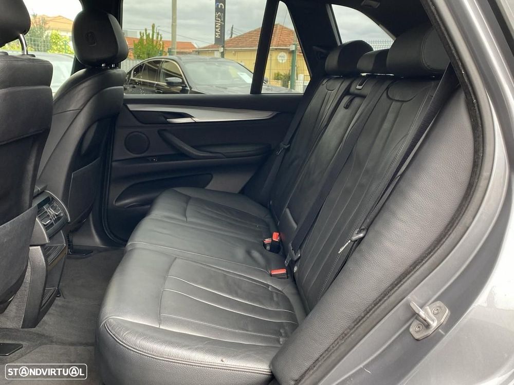 BMW X5 30 d xDrive Pack M - 37