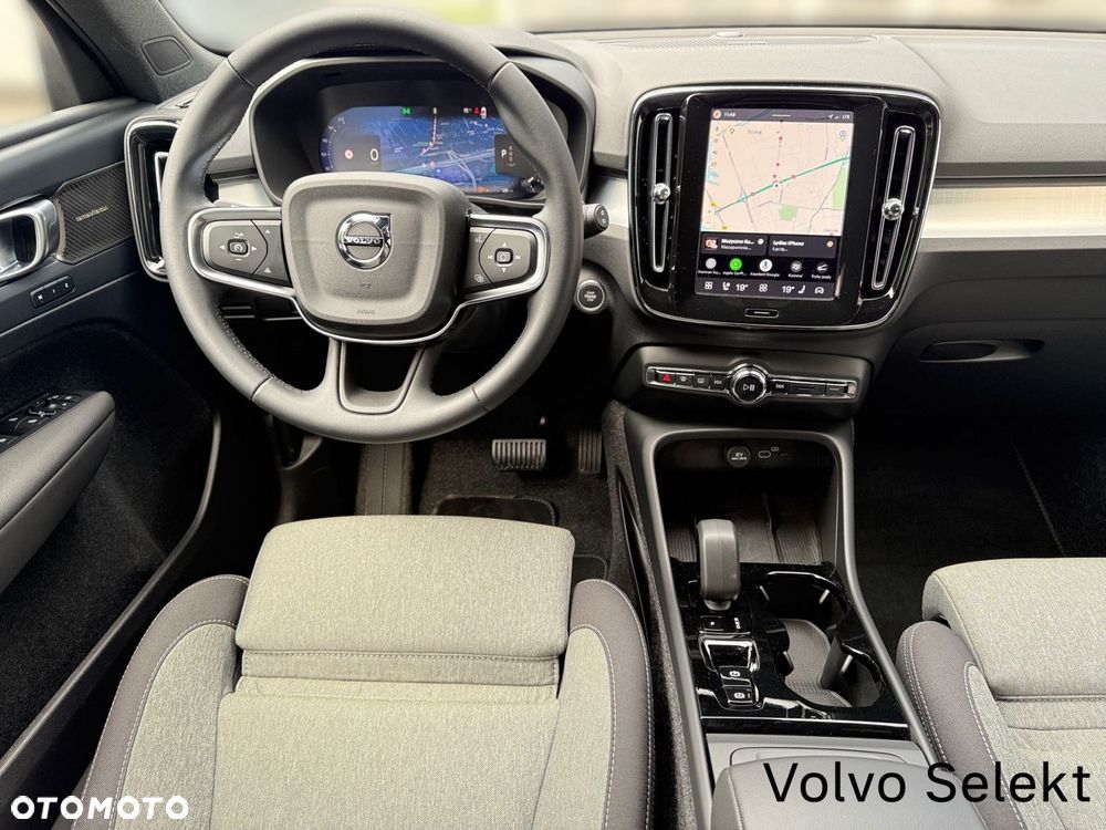 Volvo XC 40 - 18