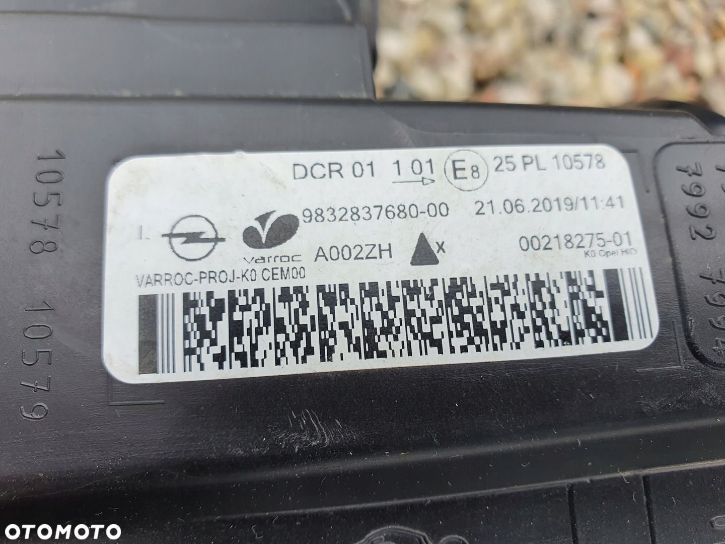 Lampa przednia lewa Opel Zafira Life D Vivaro C Xenon rok 19- - 8