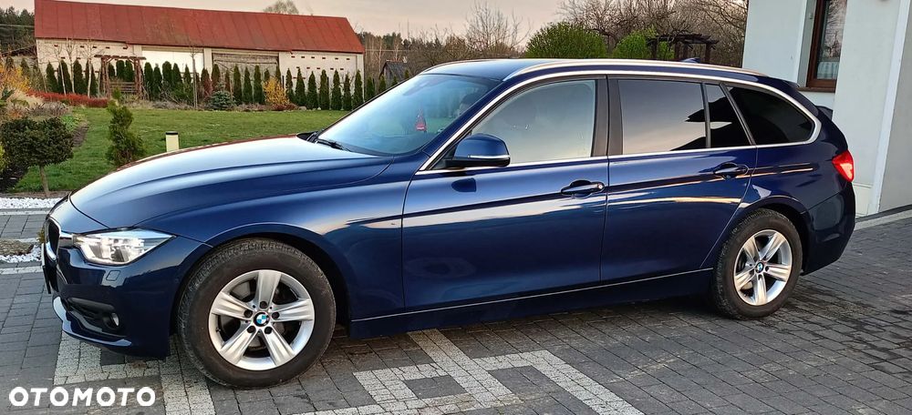 BMW Seria 3 320d Sport - 2