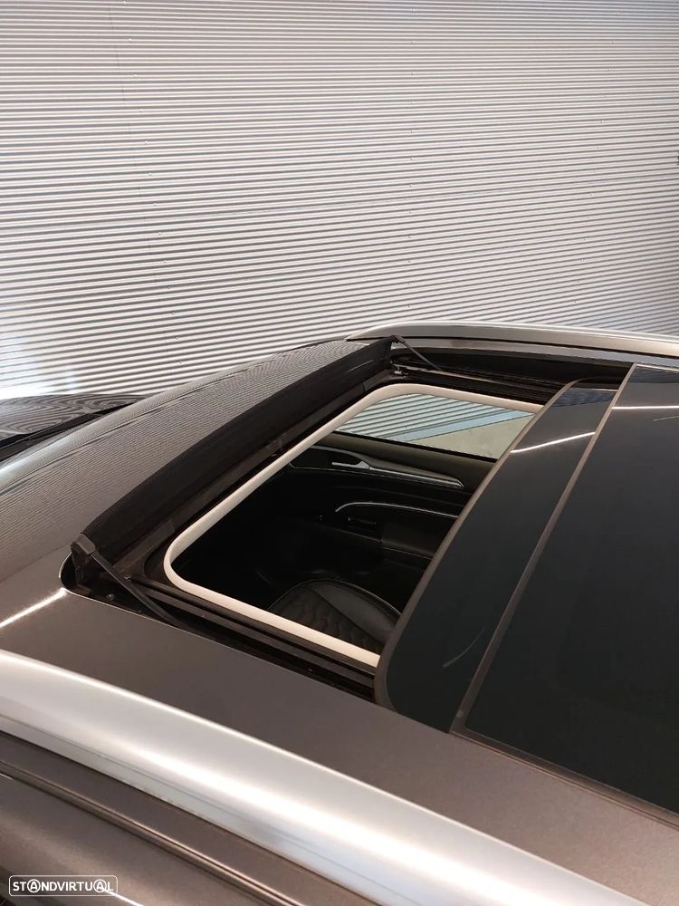 Ford Mondeo SW 2.0 TDCi Vignale - 12