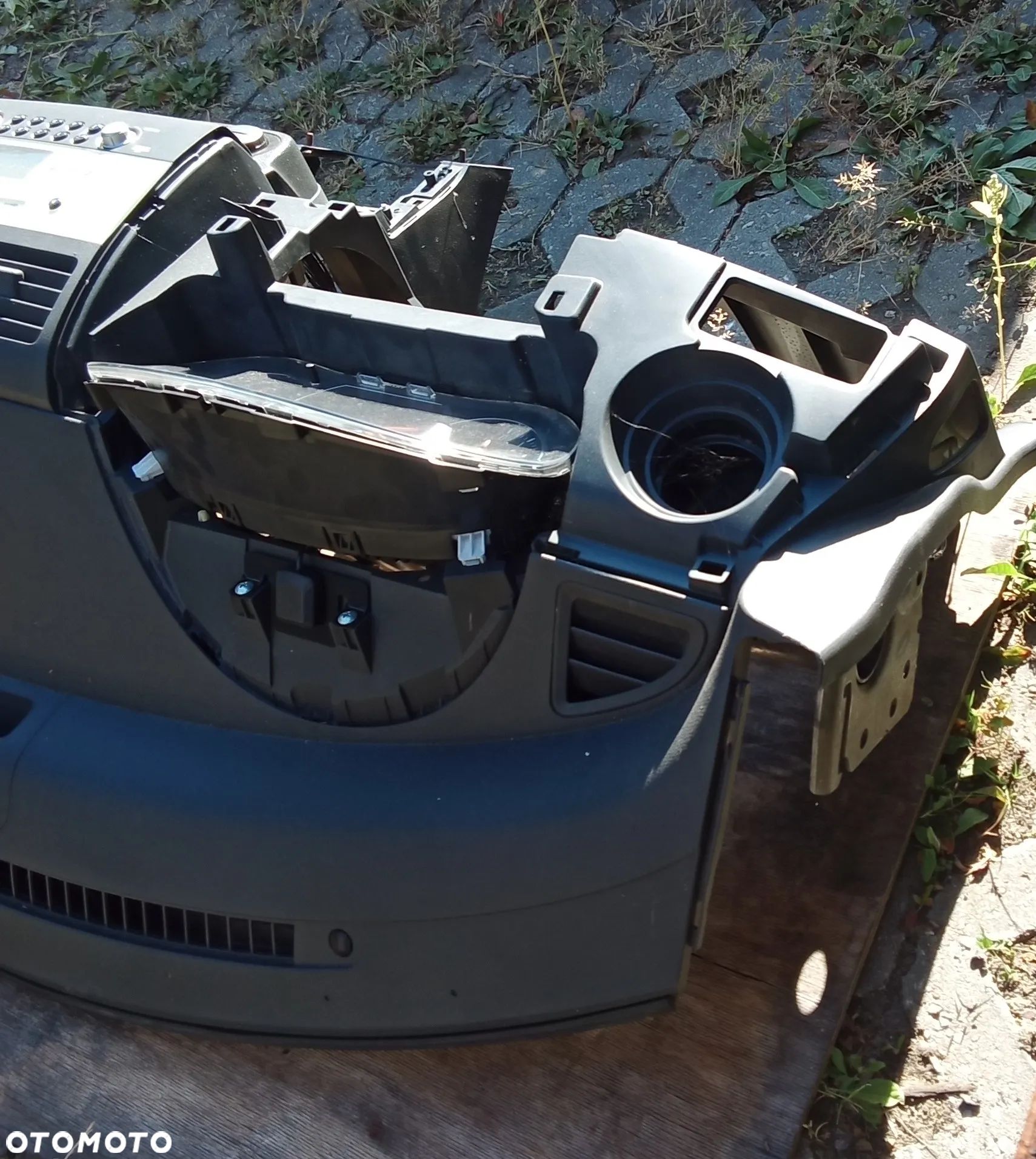 Deska rozdzielcza konsola Suzuki Swift IV MK6 - 1