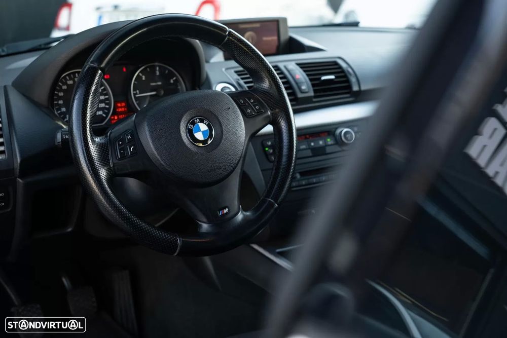 BMW 118 d Pack M - 7