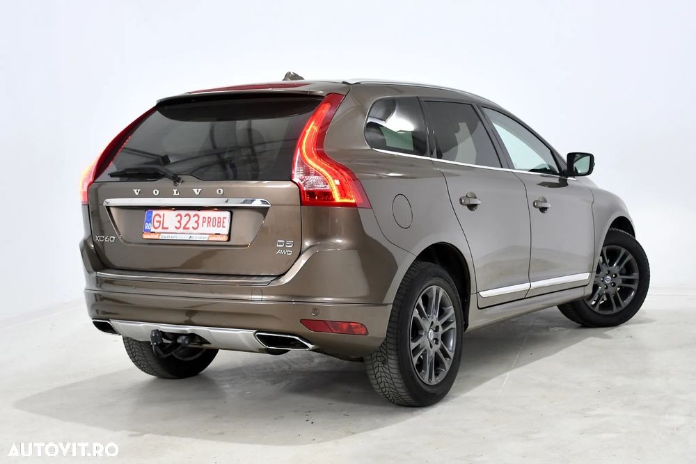 Volvo XC 60 D4AWD Summum - 4