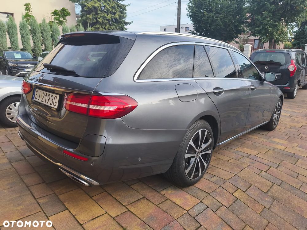 Mercedes-Benz Klasa E 300 de 9G-TRONIC Exclusive - 4
