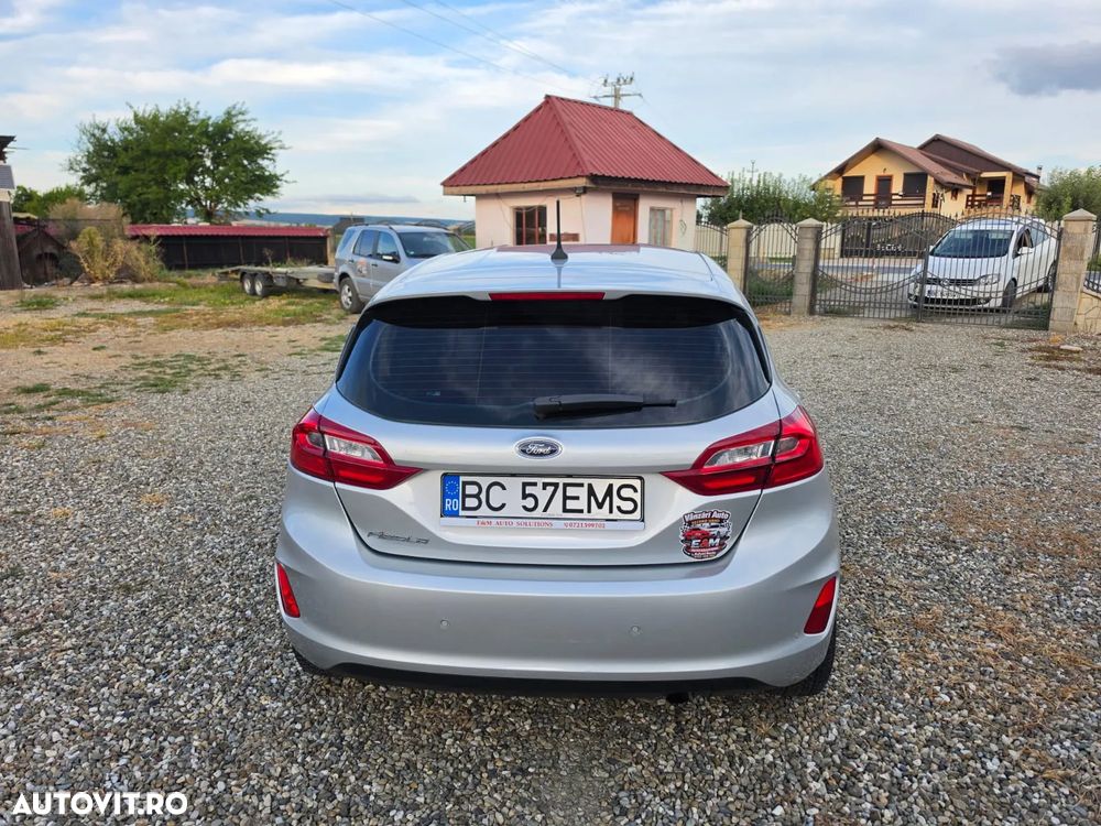 Ford Fiesta 1.0 EcoBoost S&S COOL&CONNECT - 5