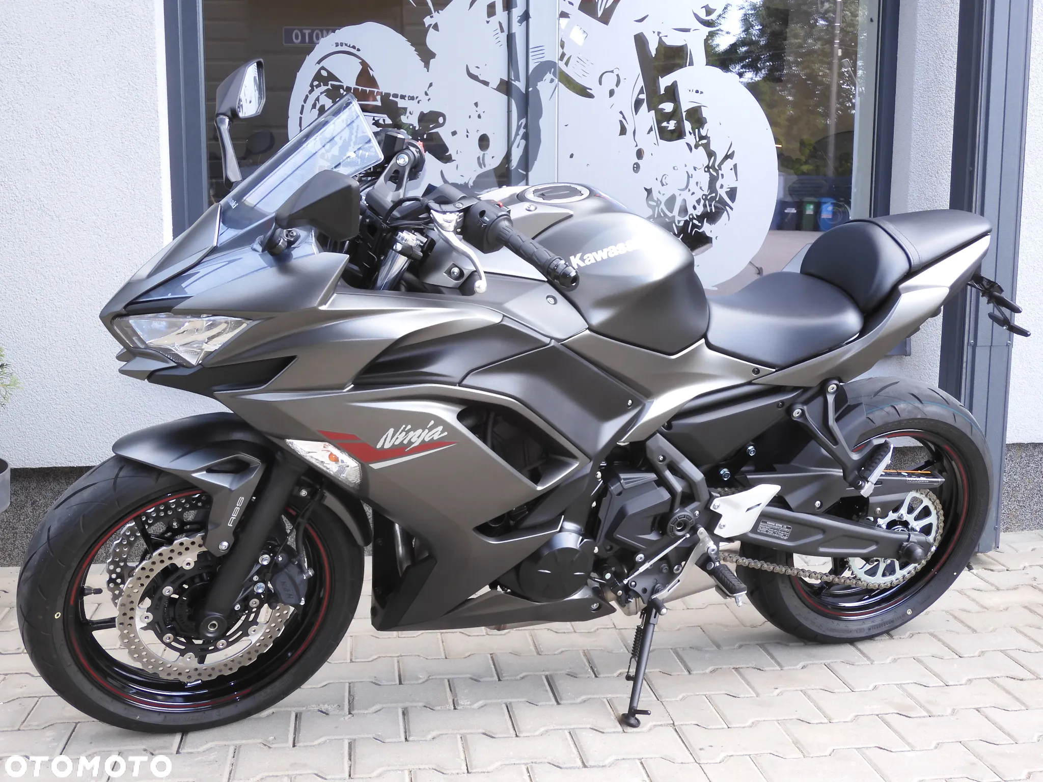 Kawasaki Ninja - 24