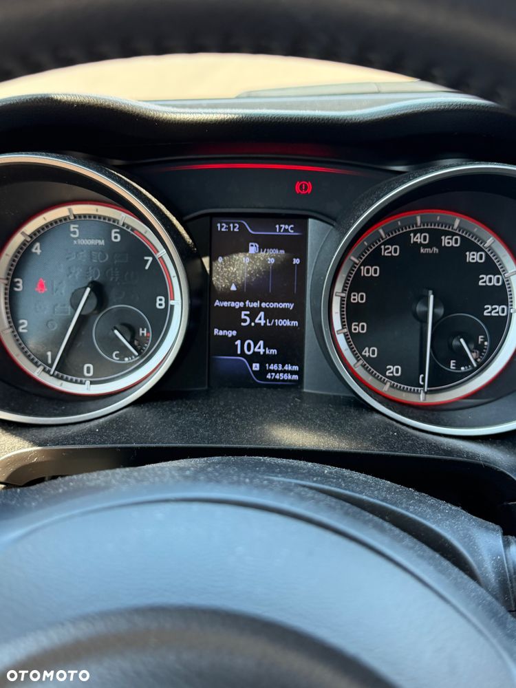 Suzuki Swift - 4