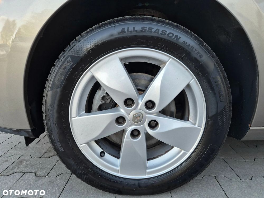 Renault Megane 1.6 16V 110 LIMITED - 10