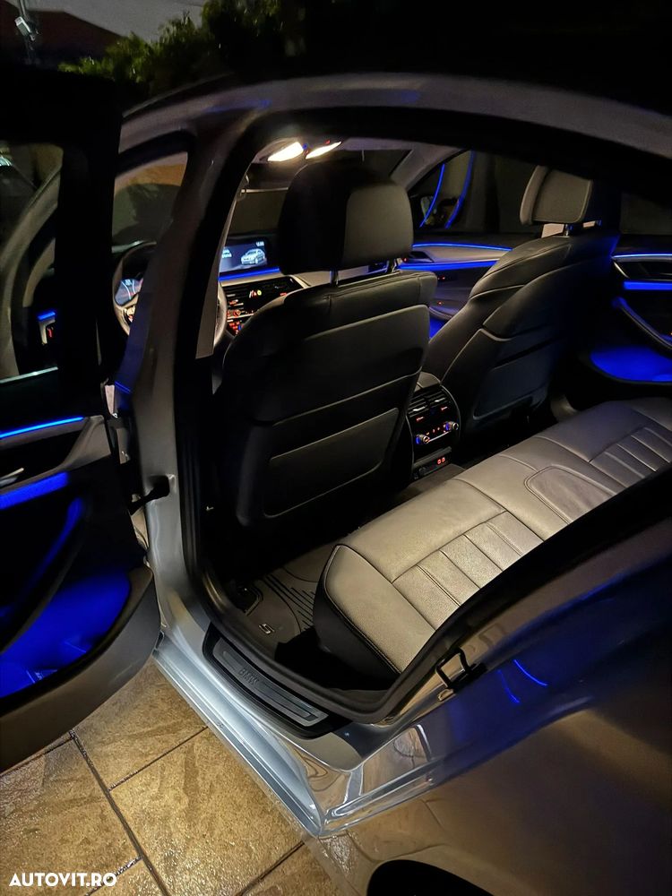 BMW Seria 5 540i Aut. Sport Line - 14