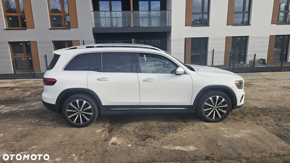 Mercedes-Benz GLB - 4