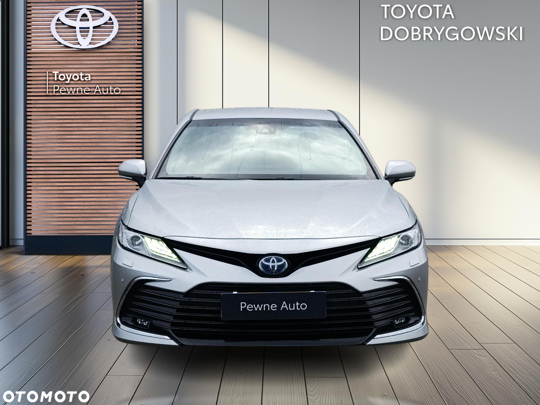 Toyota Camry - 8