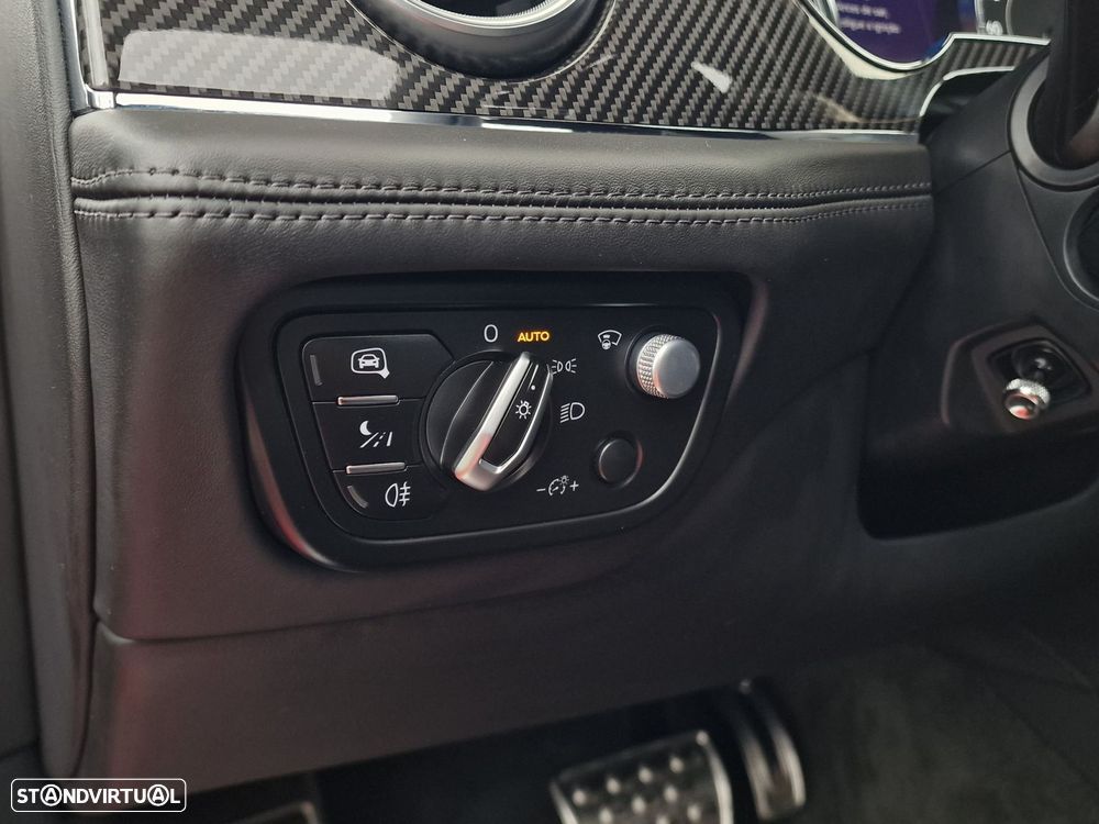 Bentley Bentayga Hybrid - 28