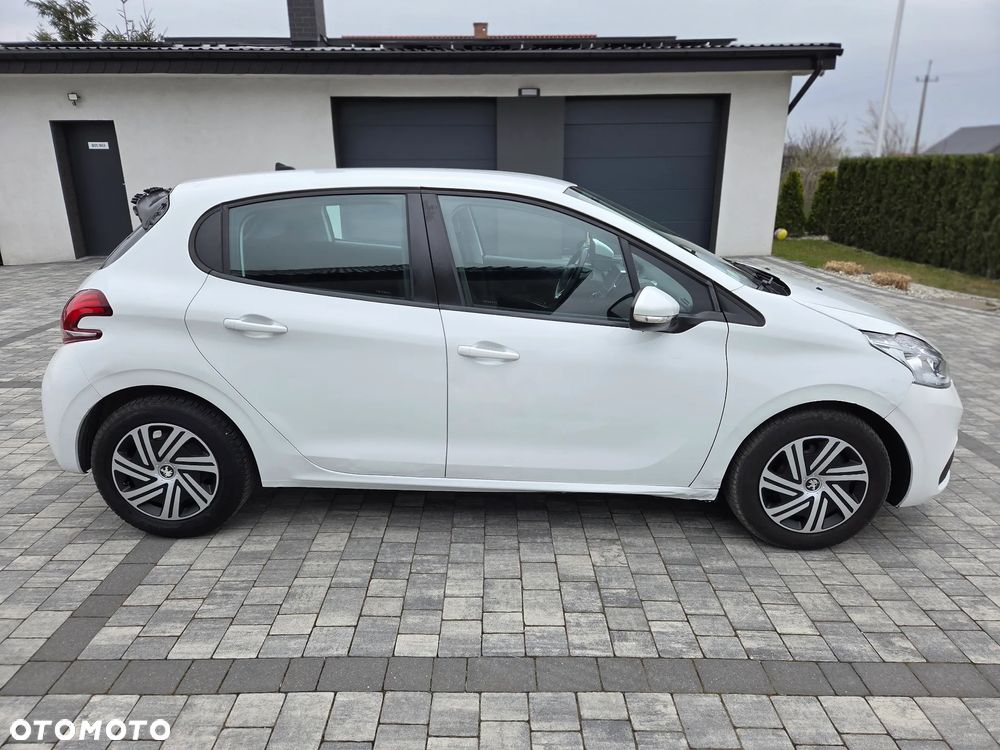 Peugeot 208 e-HDi FAP 92 Stop&Start Allure - 6