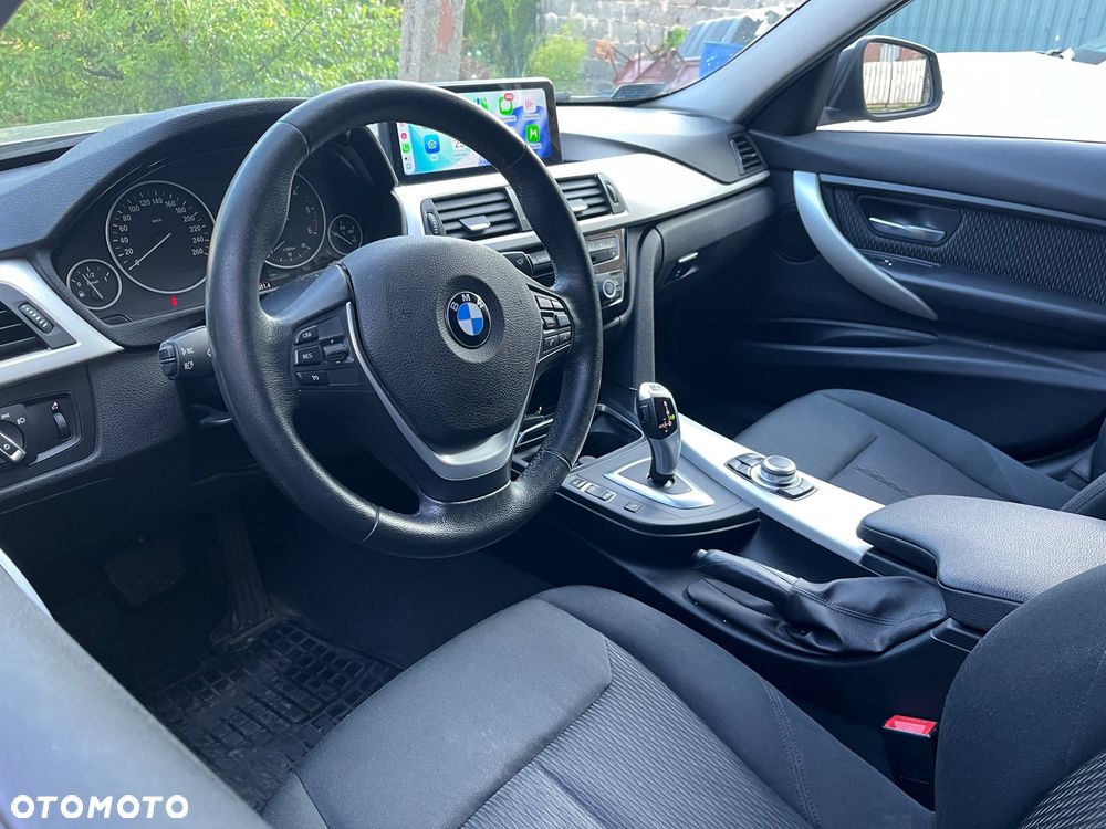 BMW Seria 3 320d xDrive - 6