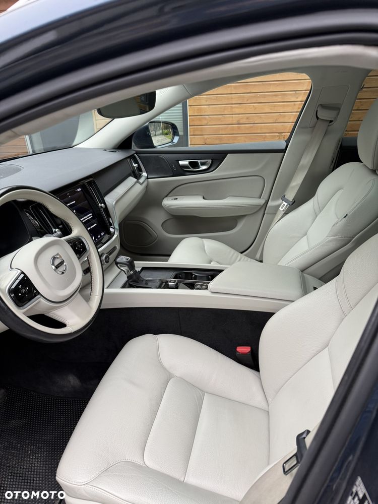 Volvo V60 Cross Country T5 AWD Geartronic - 12