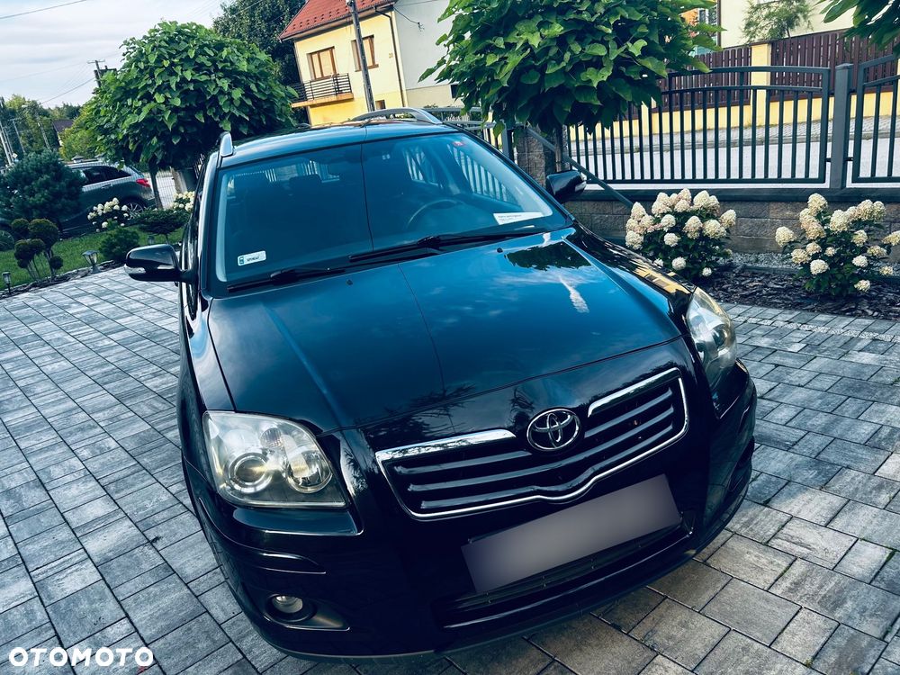Toyota Avensis 2.0 D-4D - 2