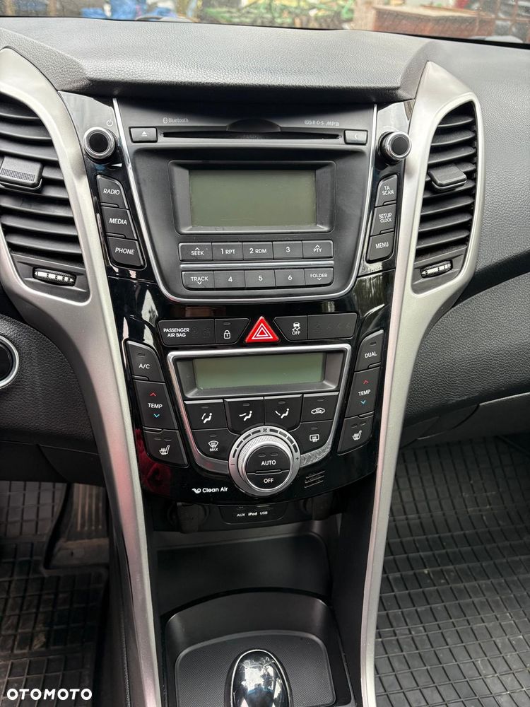 Hyundai i30 blue 1.6 CRDi DCT Trend - 8