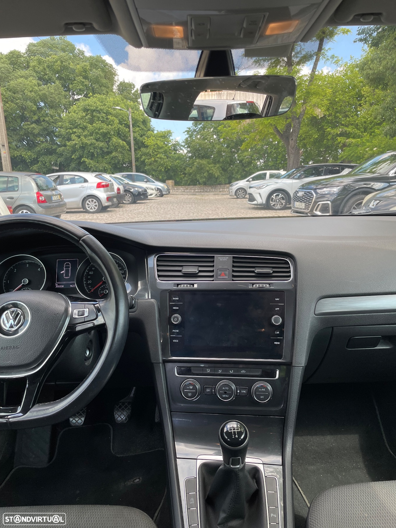 VW Golf Variant 1.6 TDi Highline - 9