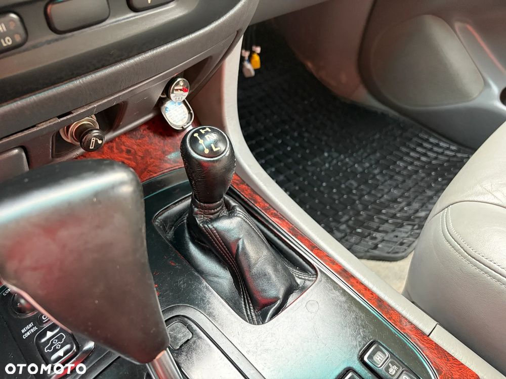 Toyota Land Cruiser 4.7 V8 - 10
