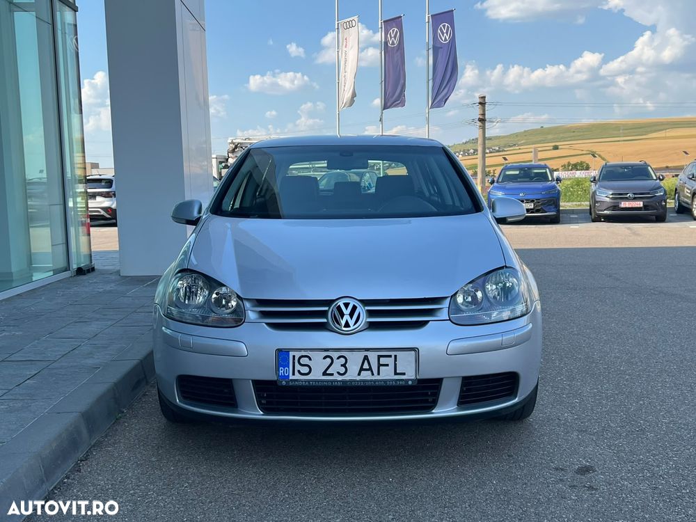Volkswagen Golf 1.9 TDI Comfortline DSG - 9