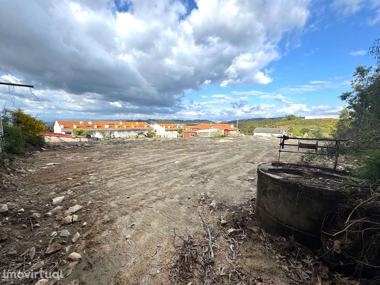 Excelente Terreno para Construção em Lustosa, Lousada, Porto - Grande imagem: 2/10
