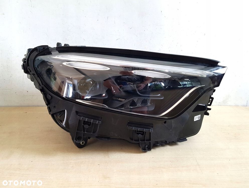 mercedes glc prawa lampa reflektor digital light led a2549066802 - 1