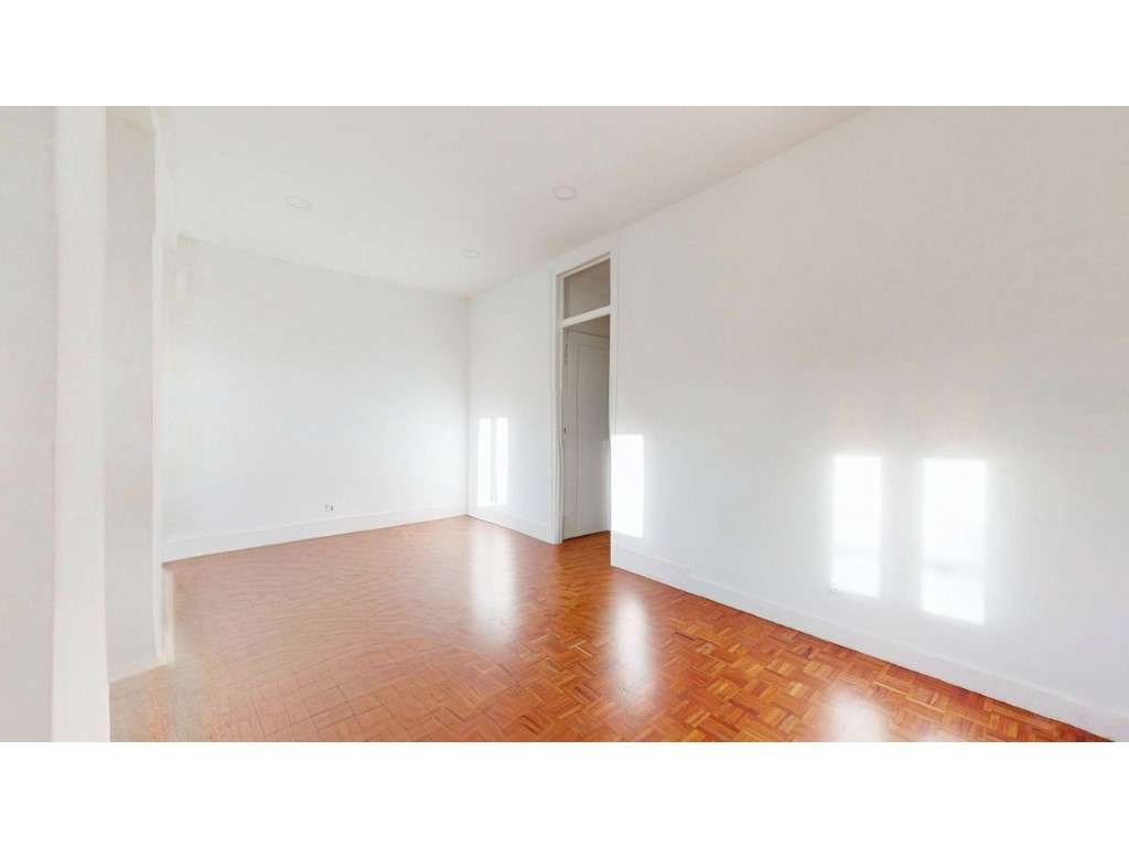 Apartamento T2 em Alcântara - Grande imagem: 3/18