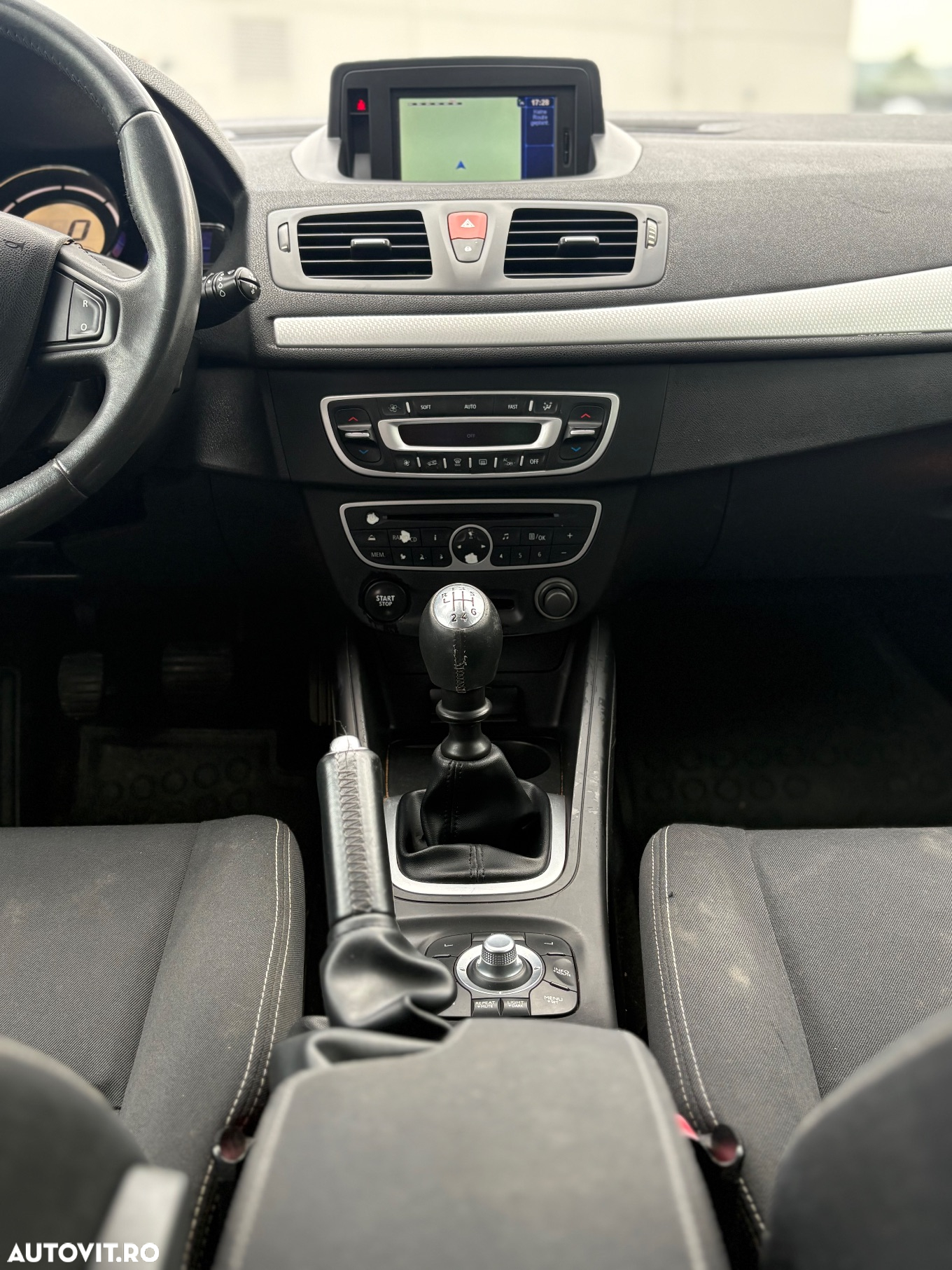 Renault Megane Grandtour TCe 130 Expression - 14