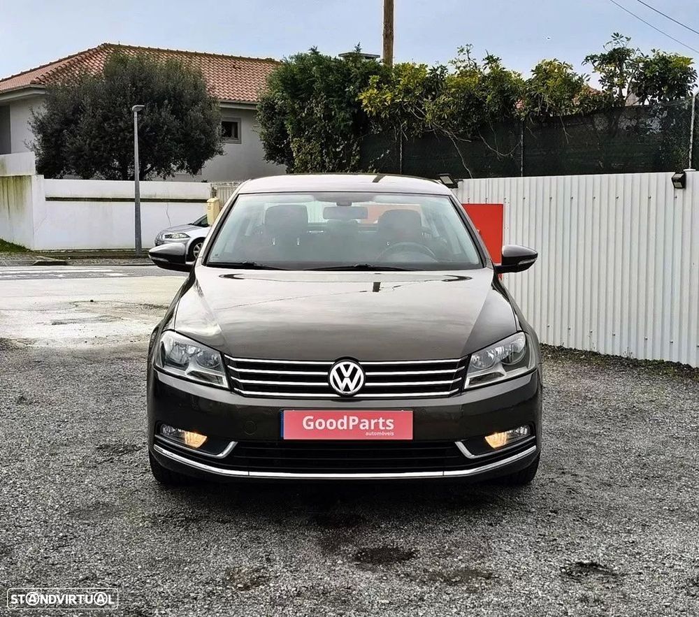 VW Passat 1.6 TDI BlueMotion - 11