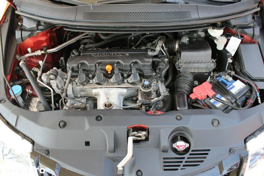 Honda Civic 1.8 Elegance (Honda Connect+) - 34