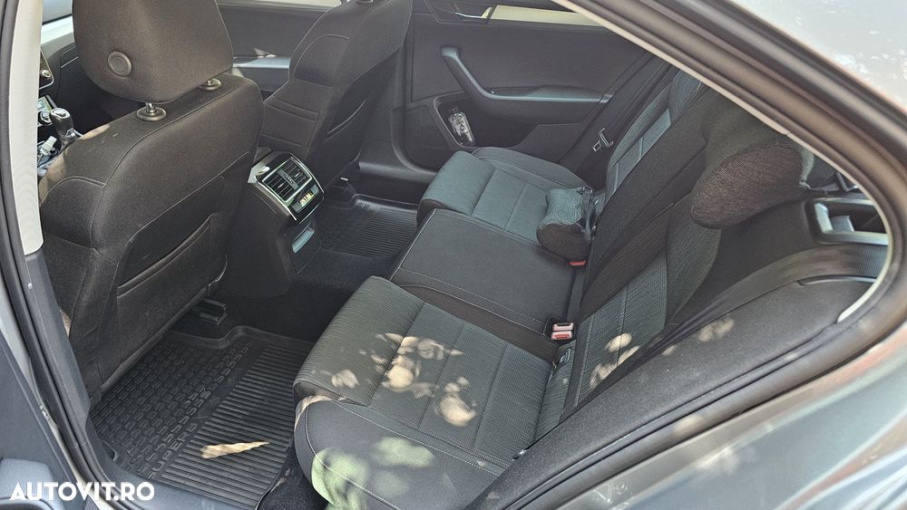 Skoda Superb 2.0 TDI Ambition - 6