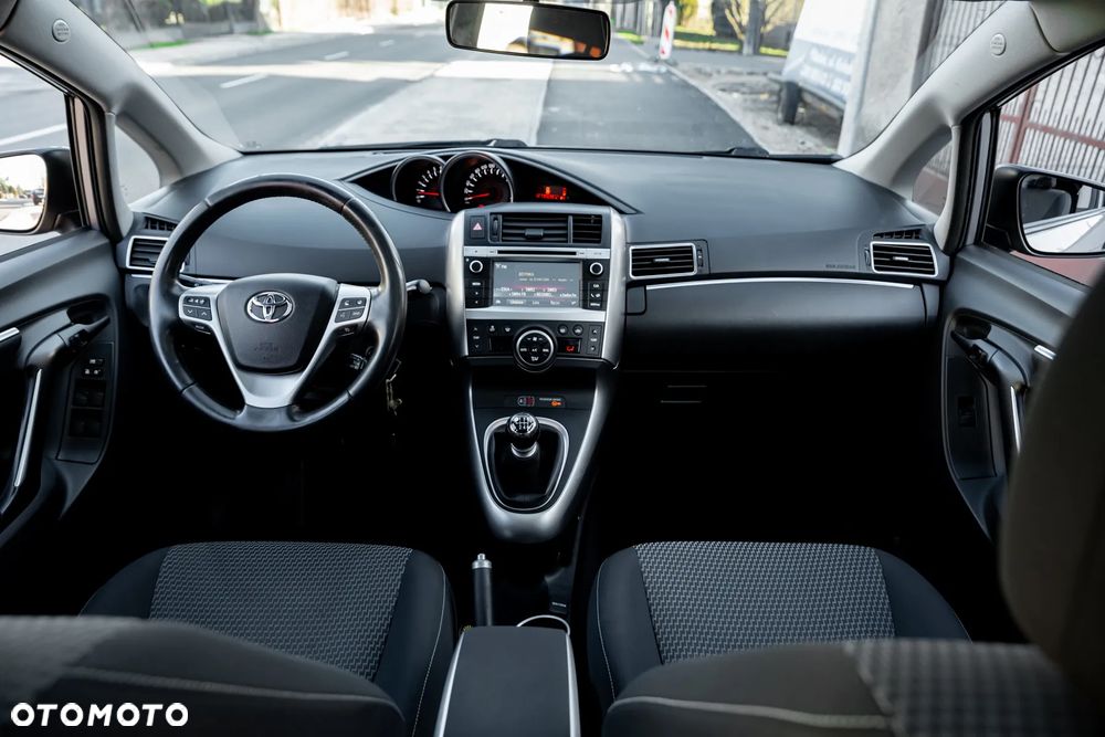 Toyota Verso 1.8 7-Sitzer Executive - 36