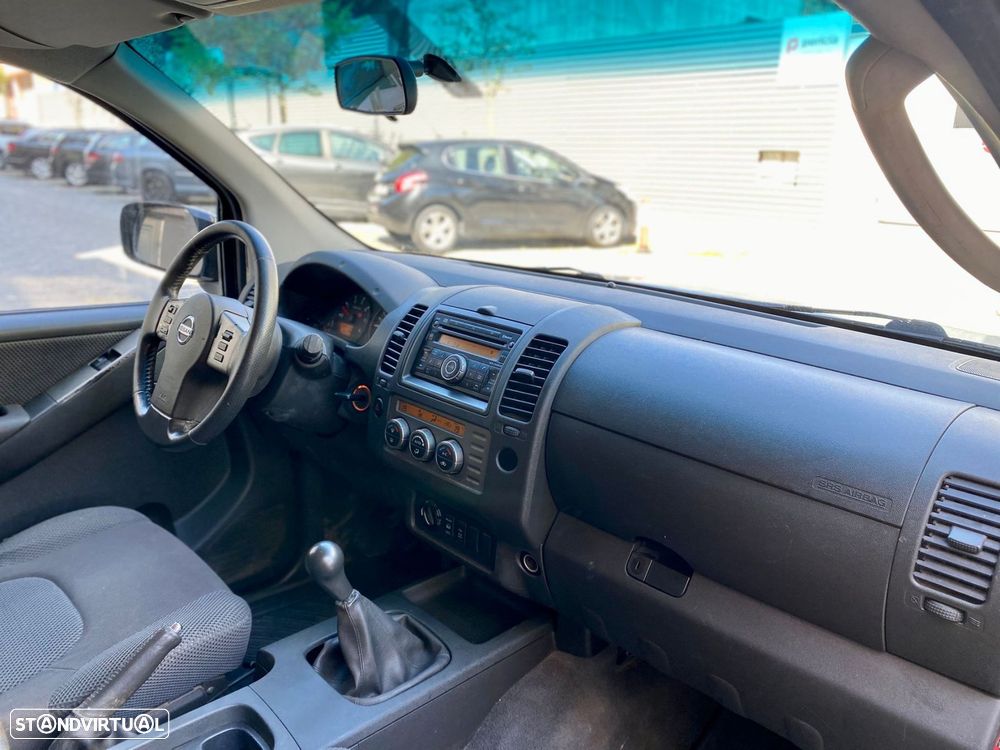 Nissan Navara 2.5 dCi CD LE - 17