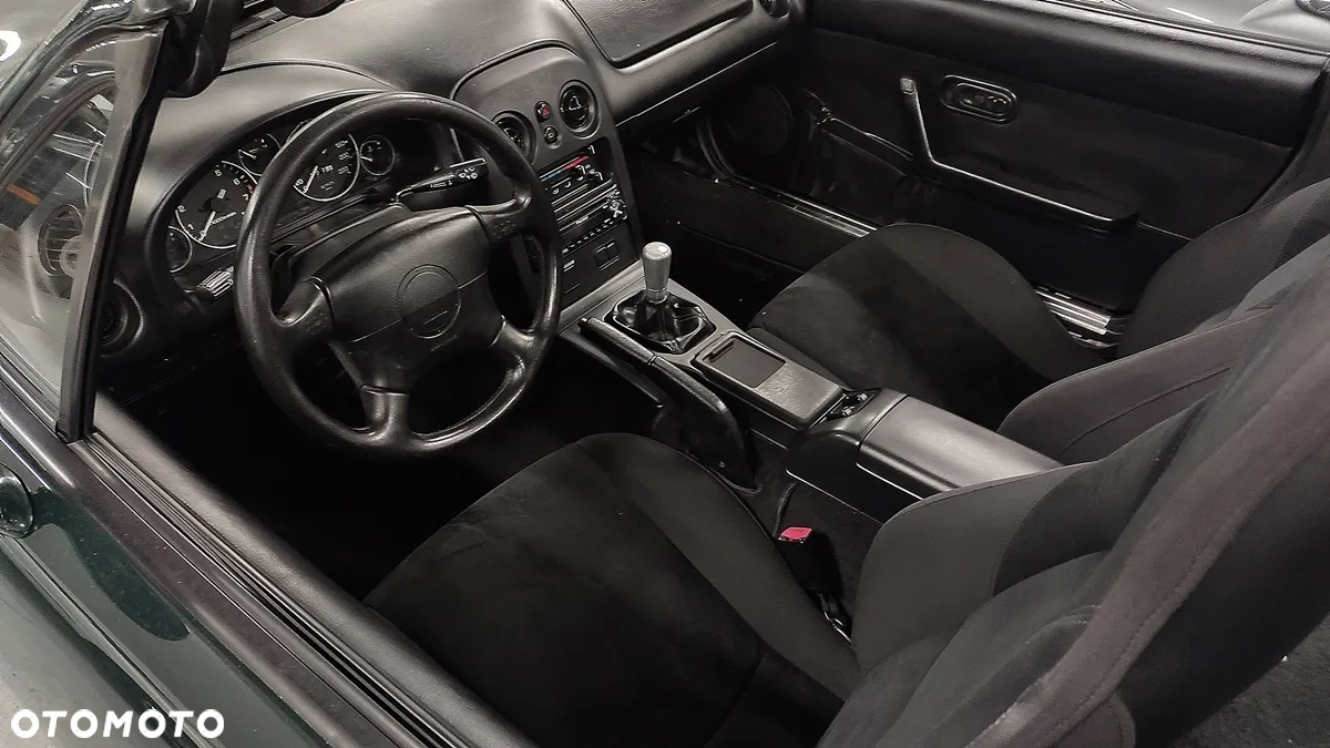 Mazda MX-5 1.6 - 9