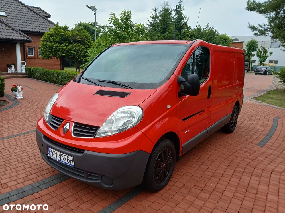 Renault TRAFIC - 1