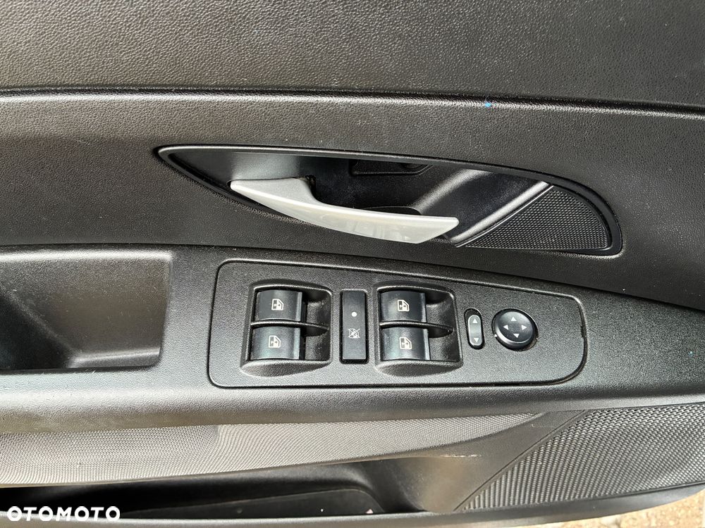 Fiat Linea 1.4 Dynamic - 30