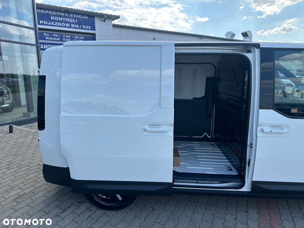 Kia PV5 71.2kWh - 7